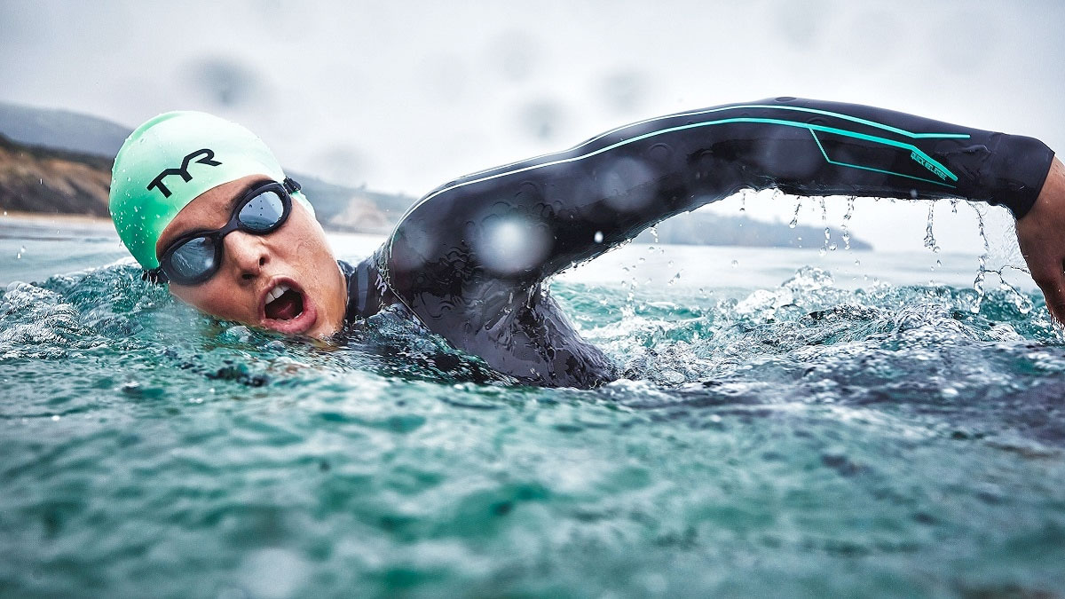The ultimate guide to putting on and taking off a wetsuit The ultimate guide to putting on and taking off a wetsuit