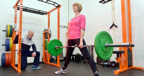 Masters swimmer Lindsey Gowland wins weightlifting competition