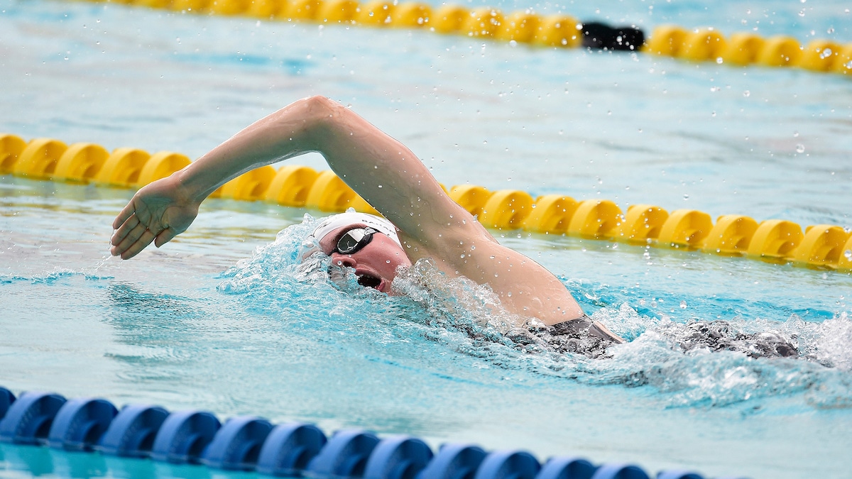 Crisp storms to 400m freestyle gold