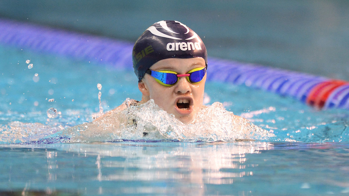 Maisie Summers-Newton breaks European record in Sheffield Maisie Summers-Newton breaks European record in Sheffield