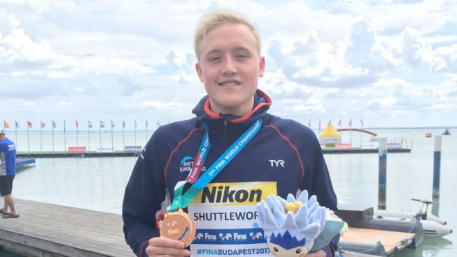 Tim Shuttleworth lands 5km bronze on World Championship debut