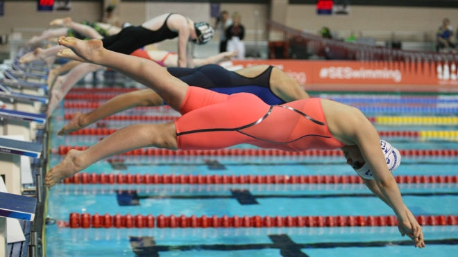 Isabelle Goodwin dominates 12/13yrs 400m IM