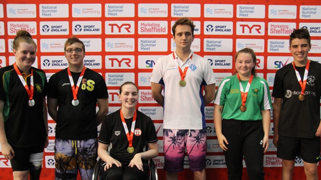 Callum Pearson hammers home gold in 400m free