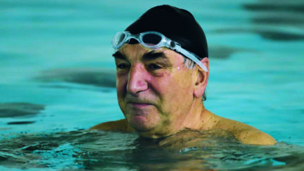 No sinking feeling for Jim Carter when synchronised swimming No sinking feeling for Jim Carter when synchronised swimming