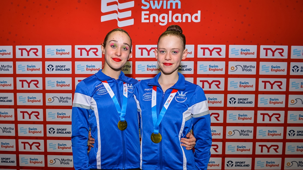 Olivia Baker and Robyn Swatman won gold in the 13-15 years duet at the National Age Group Championships 2019