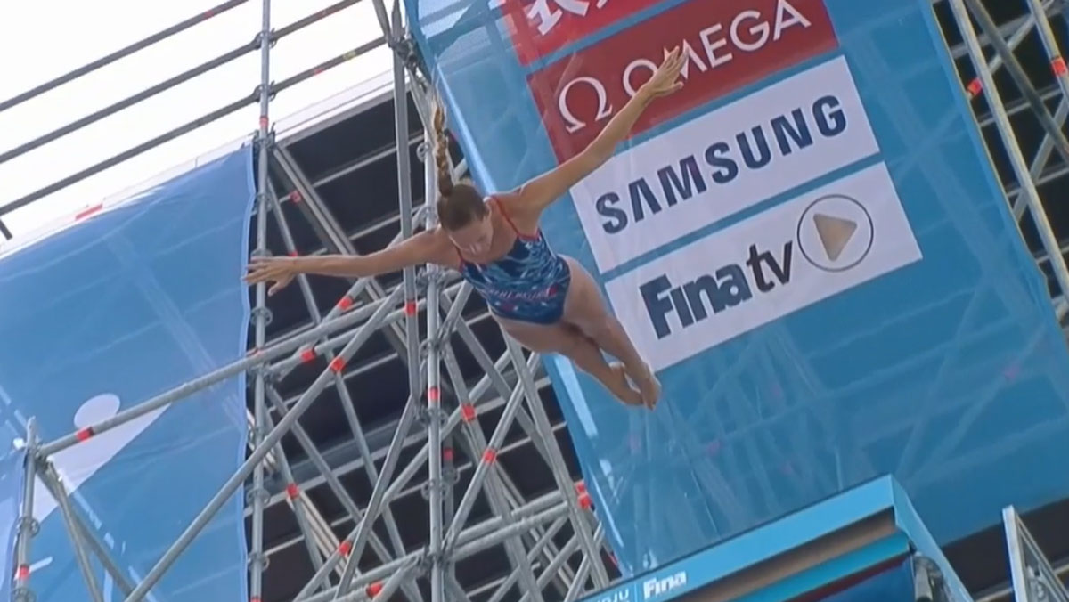 Jess Macaulay high diving