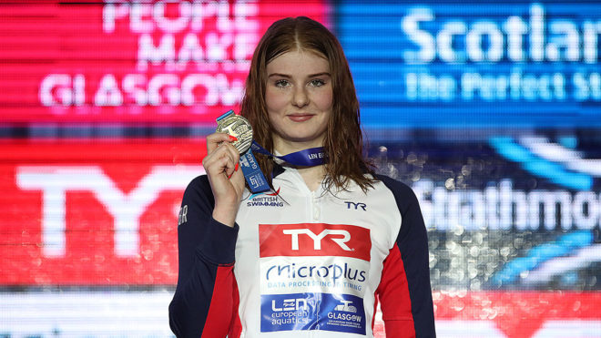Freya Anderson breaks own British record to become double European champion