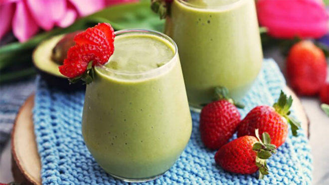 Recipe: Strawberry Green Smoothie
