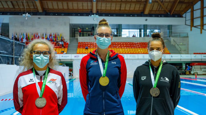 Golden girls Ellie Robinson and Jessica-Jane Applegate round off Europeans in style