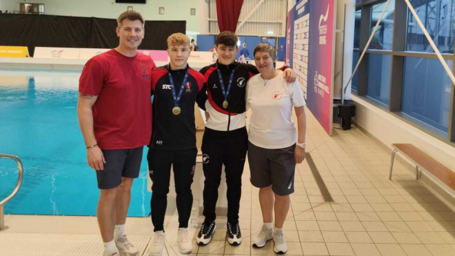 Thomas and Baker team up to take gold on opening day of Elite Juniors in Southend