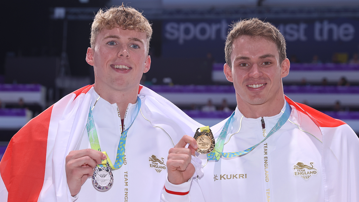 Ben Proud makes it three in a row as he retains 50m Freestyle Commonwealth title