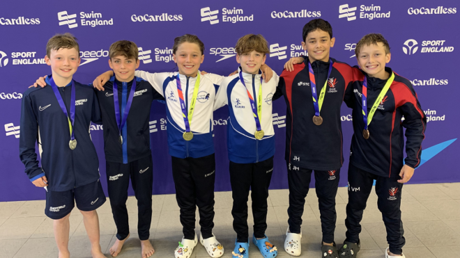 Brilliant Barry takes double gold on exciting opening day in Birmingham