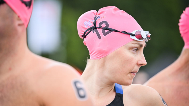Hayley Davis completes clean sweep and Nottingham Leander do relay double
