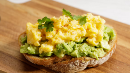 Recipe: Avocado and scrambled eggs