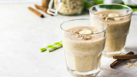 Recipe: Banana Oatmeal Smoothie