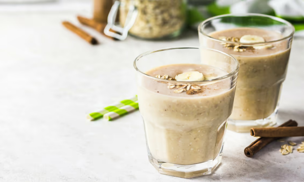 Recipe: Banana Oatmeal Smoothie