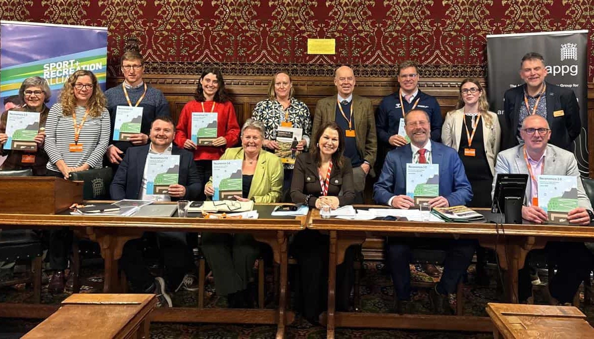 Swim England welcomes Reconomics report